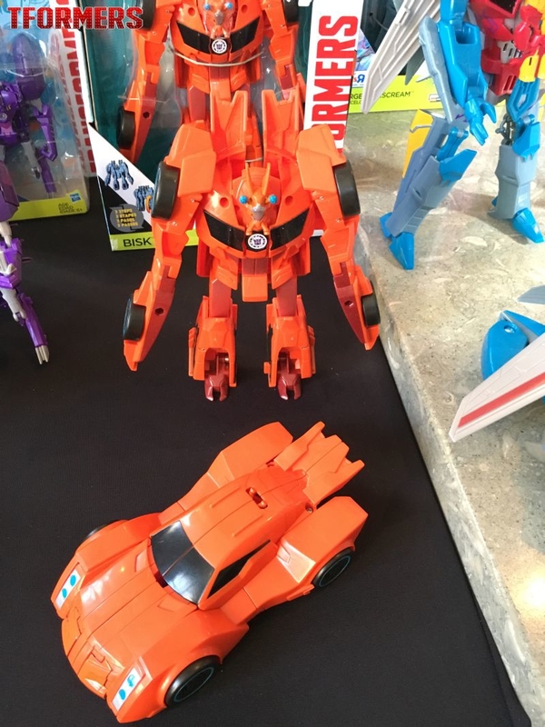 SDCC2016   Hasbro Breakfast Event Robots In Disguise Gallery With 3 Step Bisk Power Surge Starscream Paralon & More  (12 of 20)